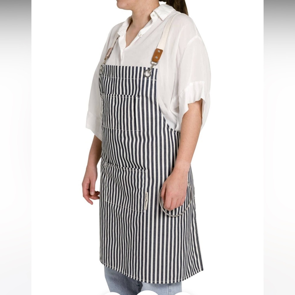 Business & Pleasure Co. Striped Apron with Pockets - BRAND NEW